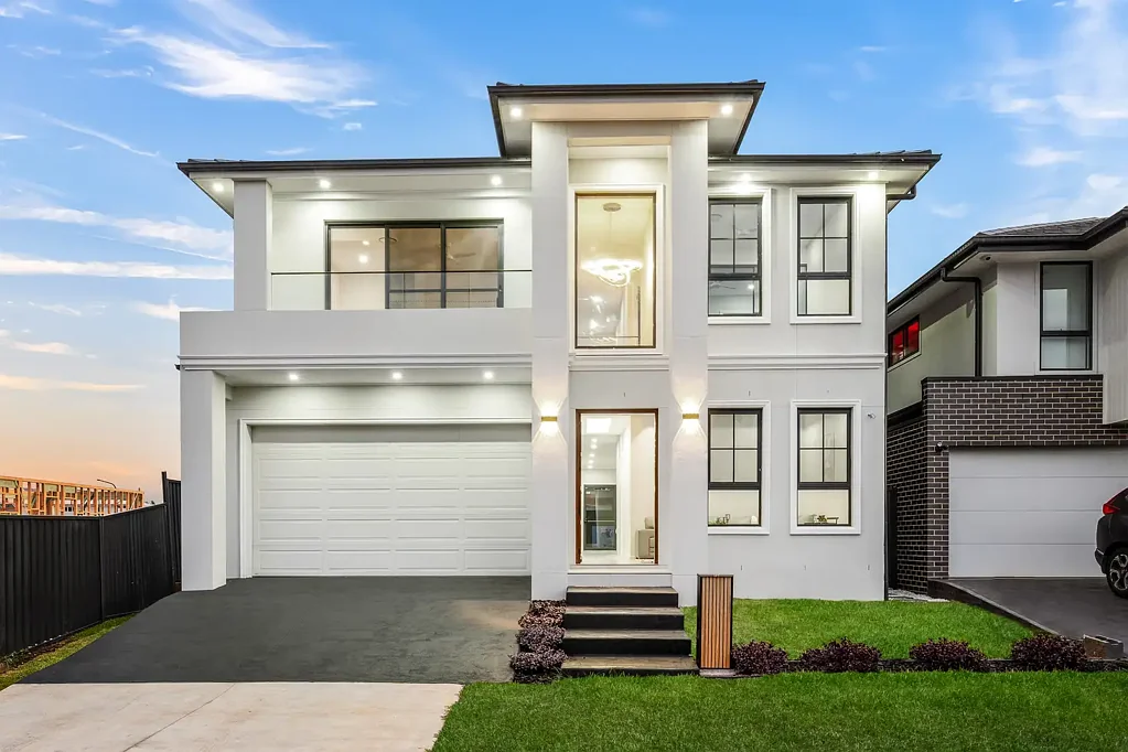 Box Hill 6ห้องนอน Entertainer's Dream:  6-Bedroom Family Oasis with Pool & Multiple Living Areas