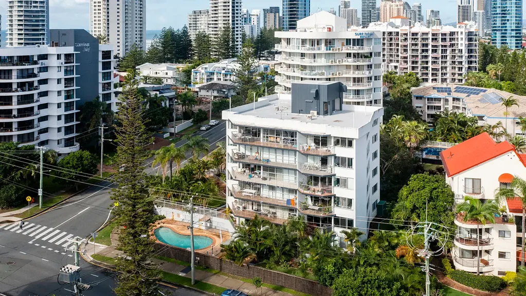 Surfers Paradise 2غرفة نوم RENOVATED GROUND FLOOR APARTMENT CLOSE TO BROADBEACH