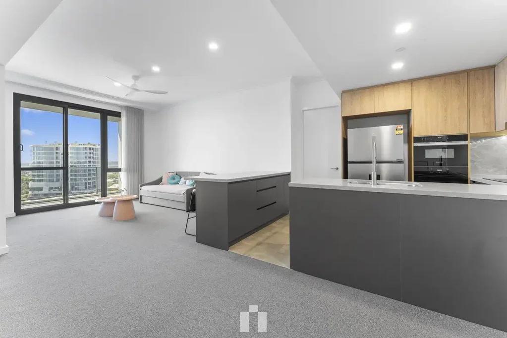 SEMI FURNISHED APARTMENT WITH RIVER VIEWS
