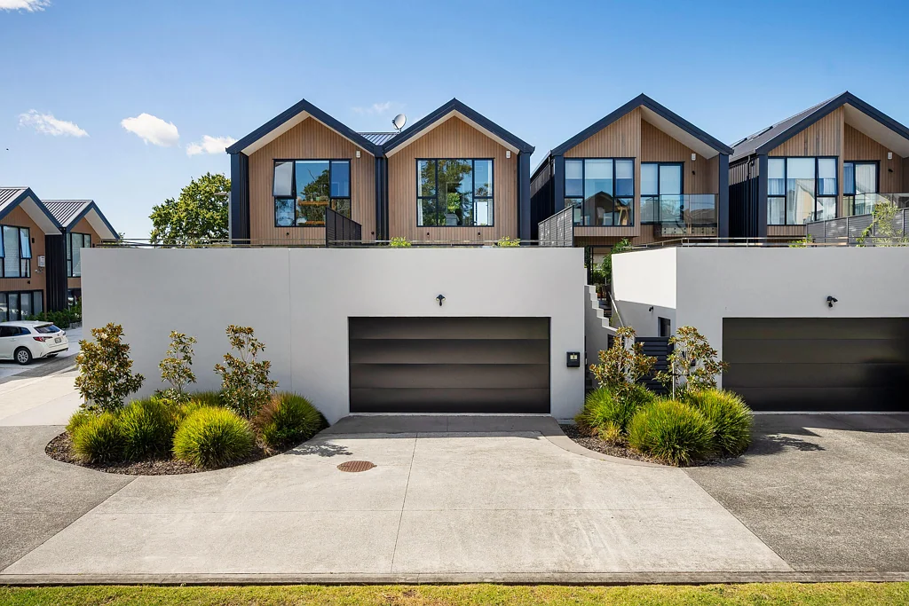 Mount Albert 4Zimmer You won't find better value!!