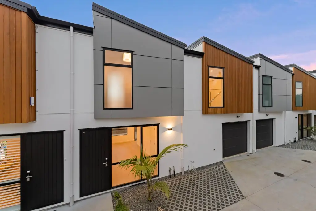 Greenlane 4 Bedroom Elegance and convenience