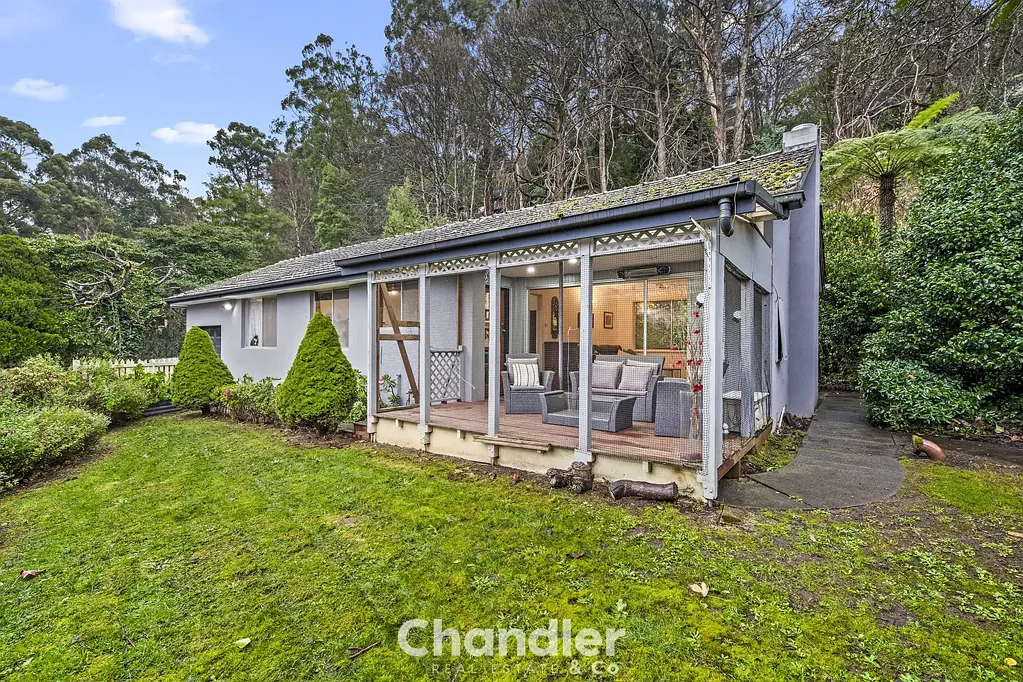 Monbulk 2कमरा Relaxed Living in a Leafy Monbulk Location
