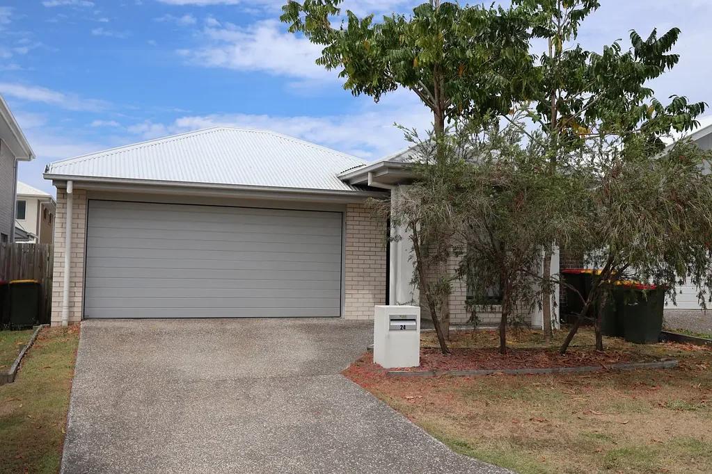 24 Promenade Circuit, Rothwell, QLD 4022