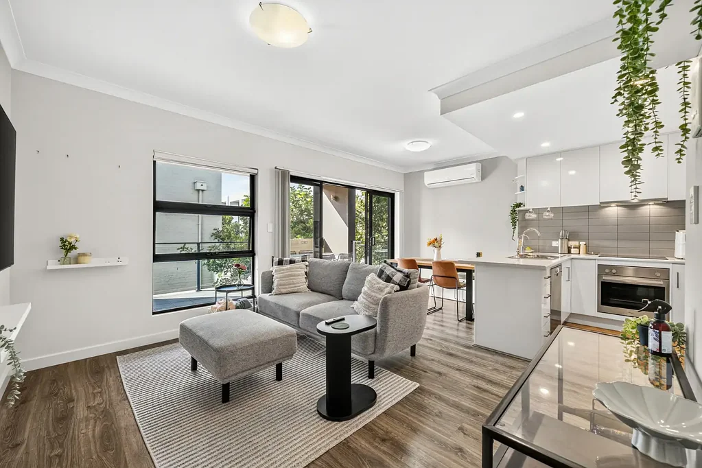 Marden 2Phòng ngủ Spacious, Stylish & Superb City-Fringe Living in the Heart of Marden