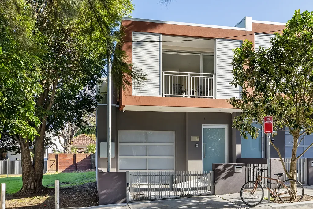 Marrickville 4ਬੈੱਡਰੂਮ Luxurious duplex in family-friendly neighbourhood
