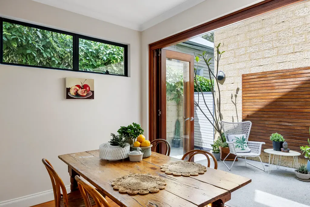 Shenton Park 3ਬੈੱਡਰੂਮ EFFORTLESS LIVING.  GREEN TITLE LOT.