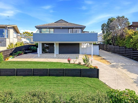 1/169 Stredwick Drive, Torbay, North Shore City