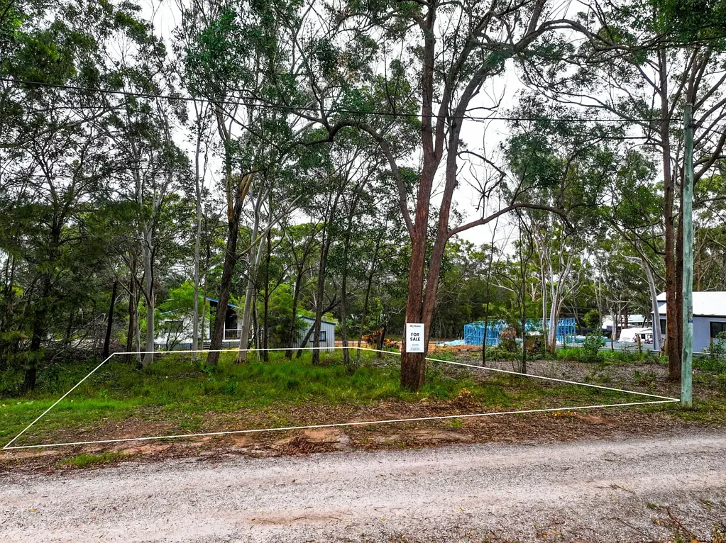 Russell Island MOSTLY CLEARED 607m2 BLOCK!