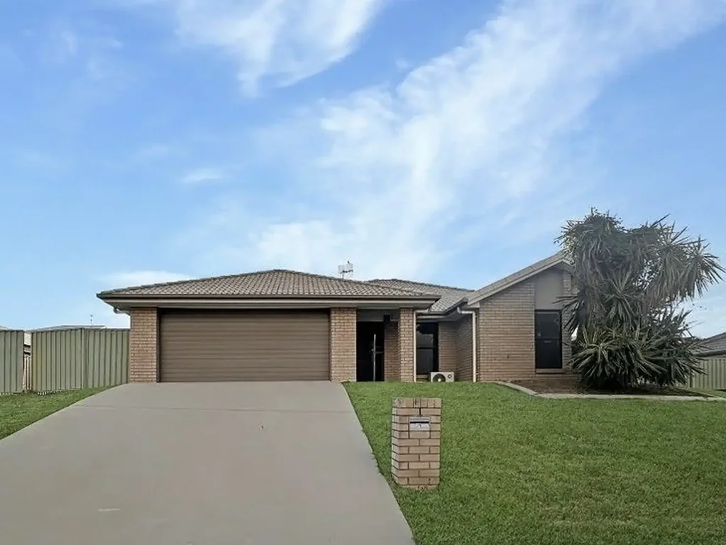EXECUTIVE BRICK FAMILY HOME WITH POWERED SHED