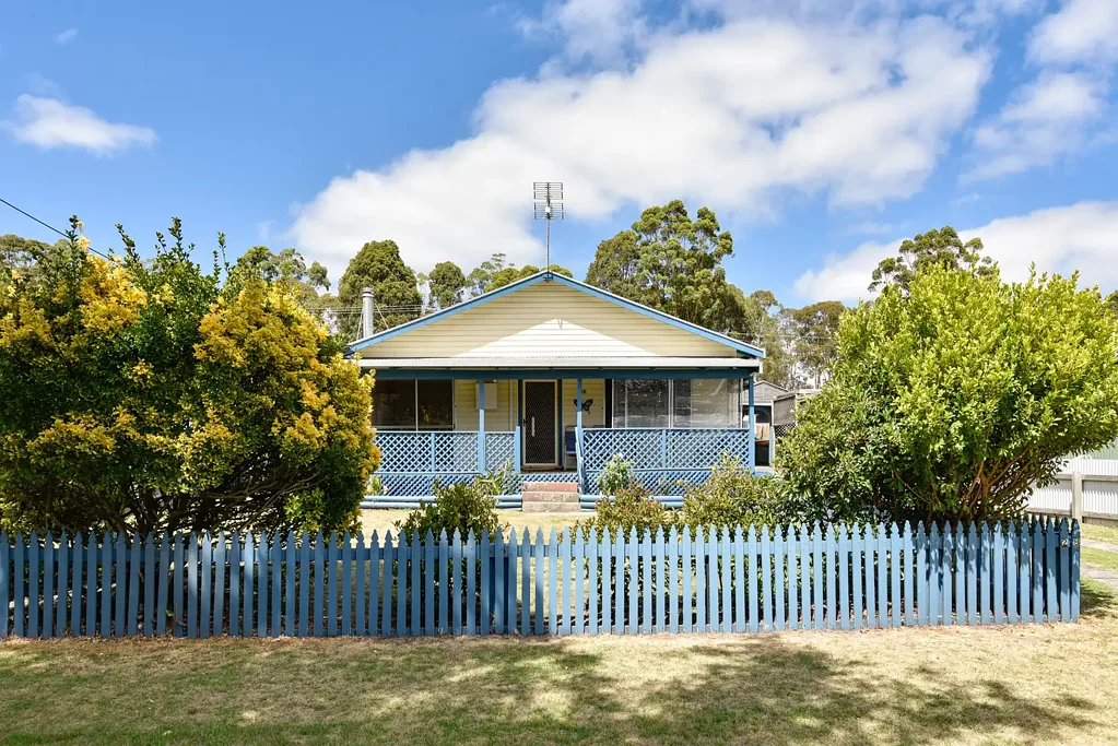 28 Thomas Drive, Mount Burr, SA 5279