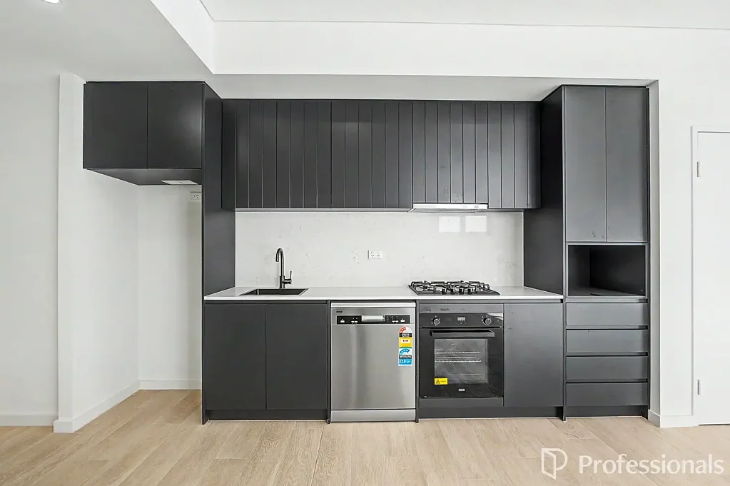 Modern One Bedder with One Car Space