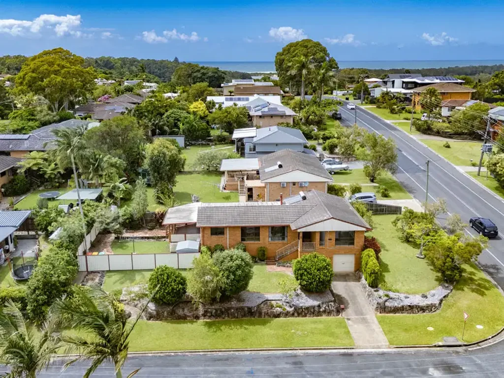 2 Tindara Drive, Sawtell, NSW 2452