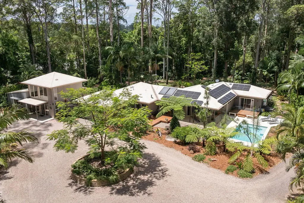 Doonan 4ห้องนอน Tropical Sanctuary On 5 Acres with Dual Living