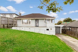 54 Vodanovich Road, Te Atatu South