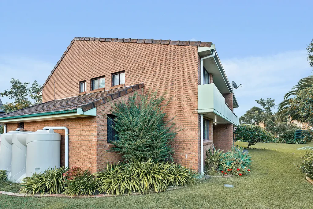 4/4 Blackbutt Way, Barrack Heights, NSW 2528