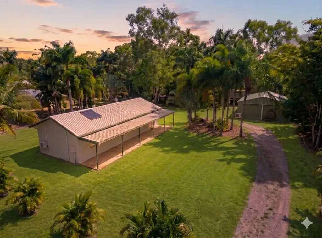 Yabulu 3Zimmer The Ultimate Acreage Lifestyle Meets Commercial Capability