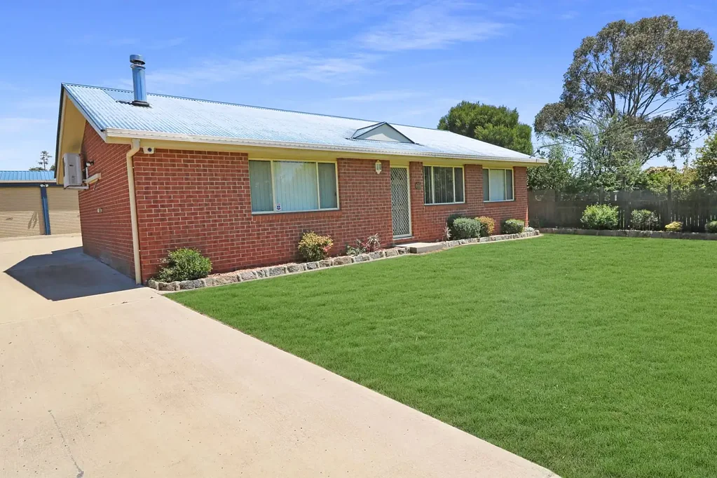 38 Healeys Lane, Glen Innes, NSW 2370