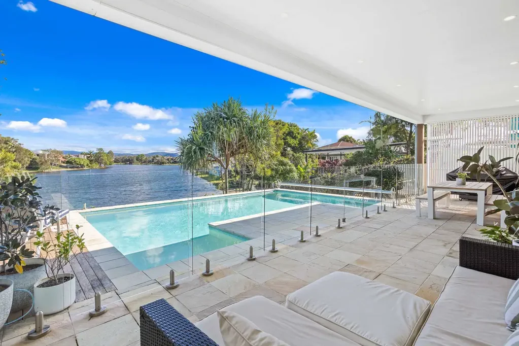 200 Burleigh Street, Burleigh Waters, QLD 4220
