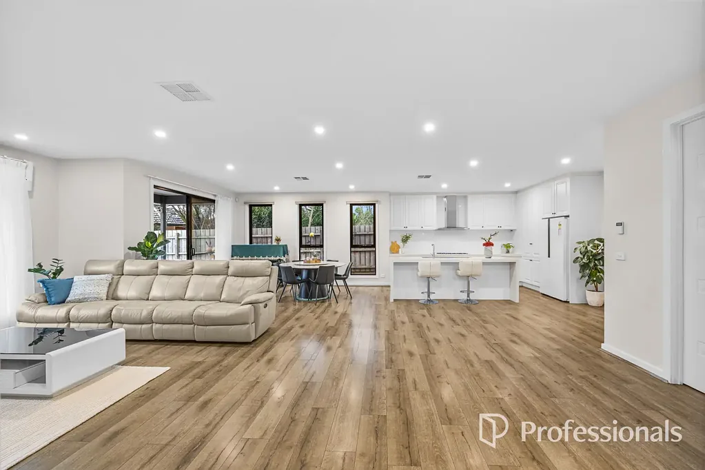 Nunawading 4ਬੈੱਡਰੂਮ House Sized Free-Standing, Premium Quality