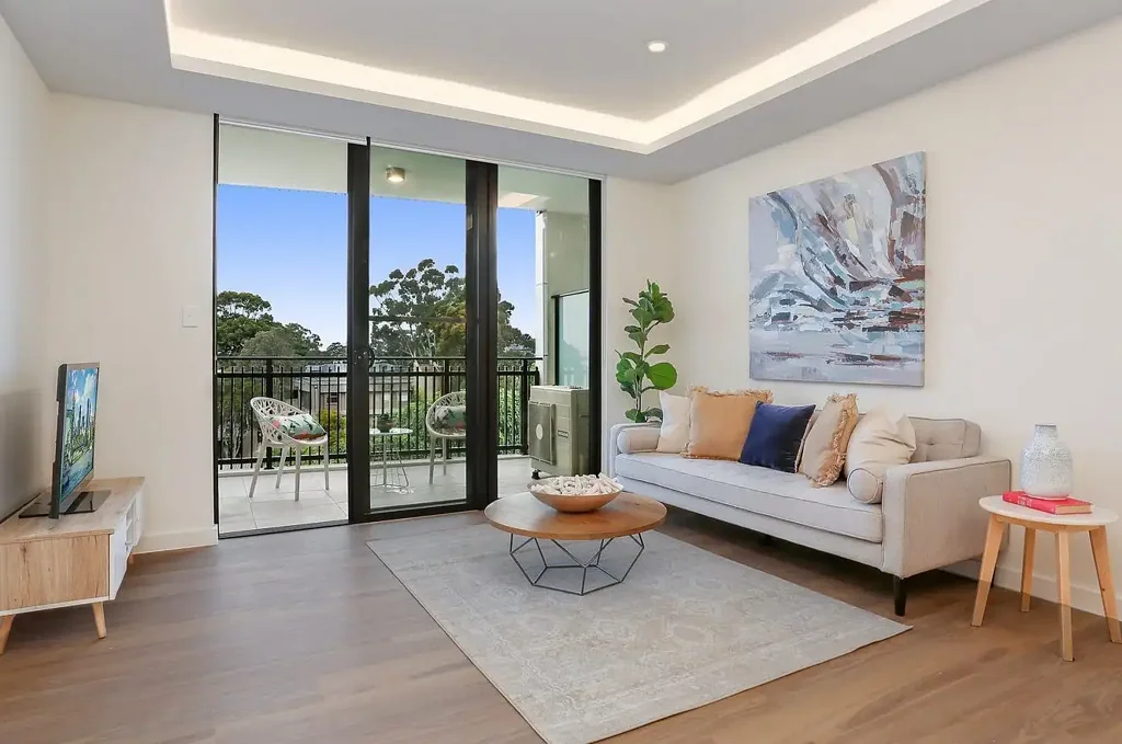 Modern apartment in heart of Ashfield