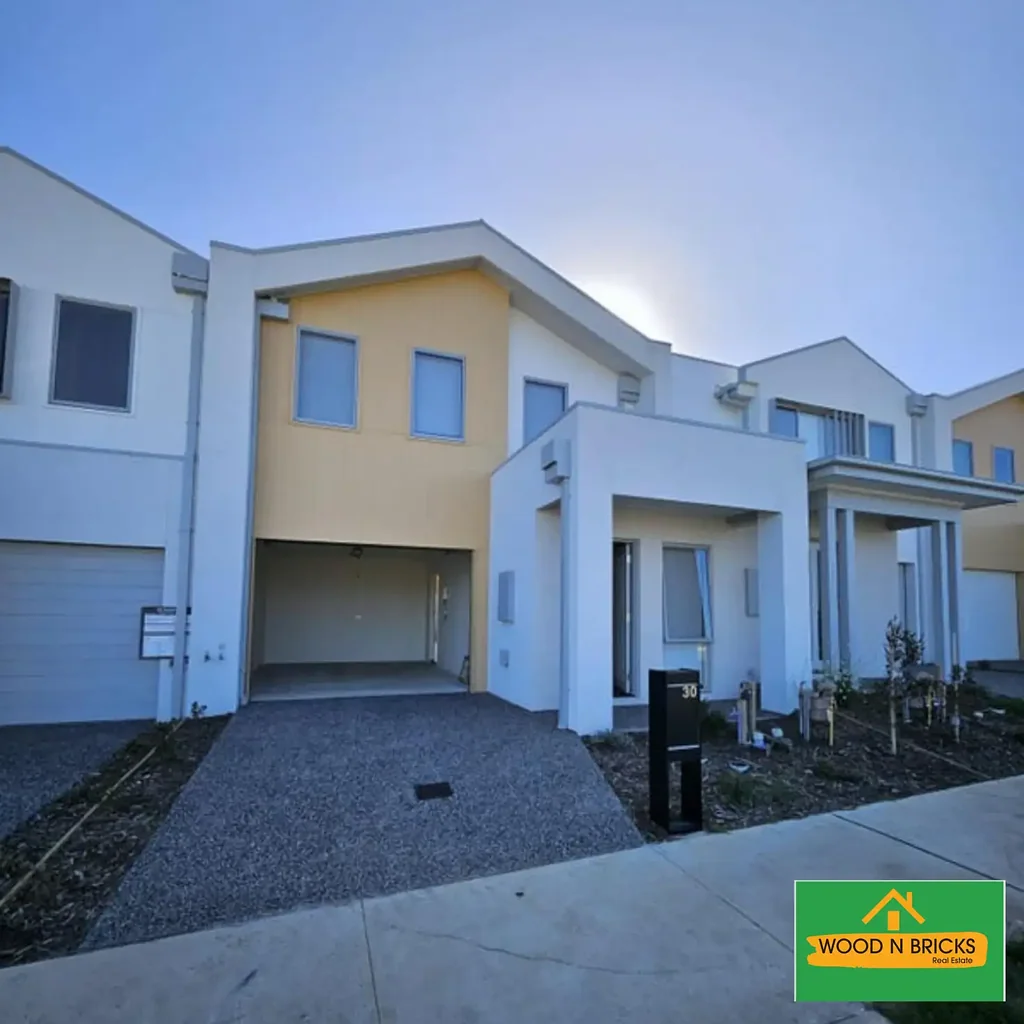 30 Borthwick Parade, Clyde North, VIC 3978