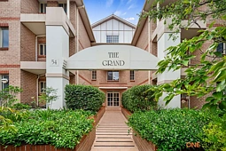 15/50-54 The Grand Parade, Sutherland