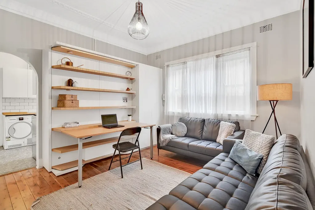 Fully Furnished Art Deco Apartment Just 100 Metres to Bondi Beach