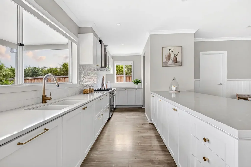 Armstrong Creek 4 Slaapkamer Parkside frontage with Hamptons Character!