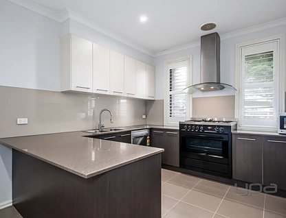 10 Ridgegreen View, Caroline Springs, Western Melbourne, 4 ਕਮਰੇ, 3 ਬਾਥਰੂਮ, House