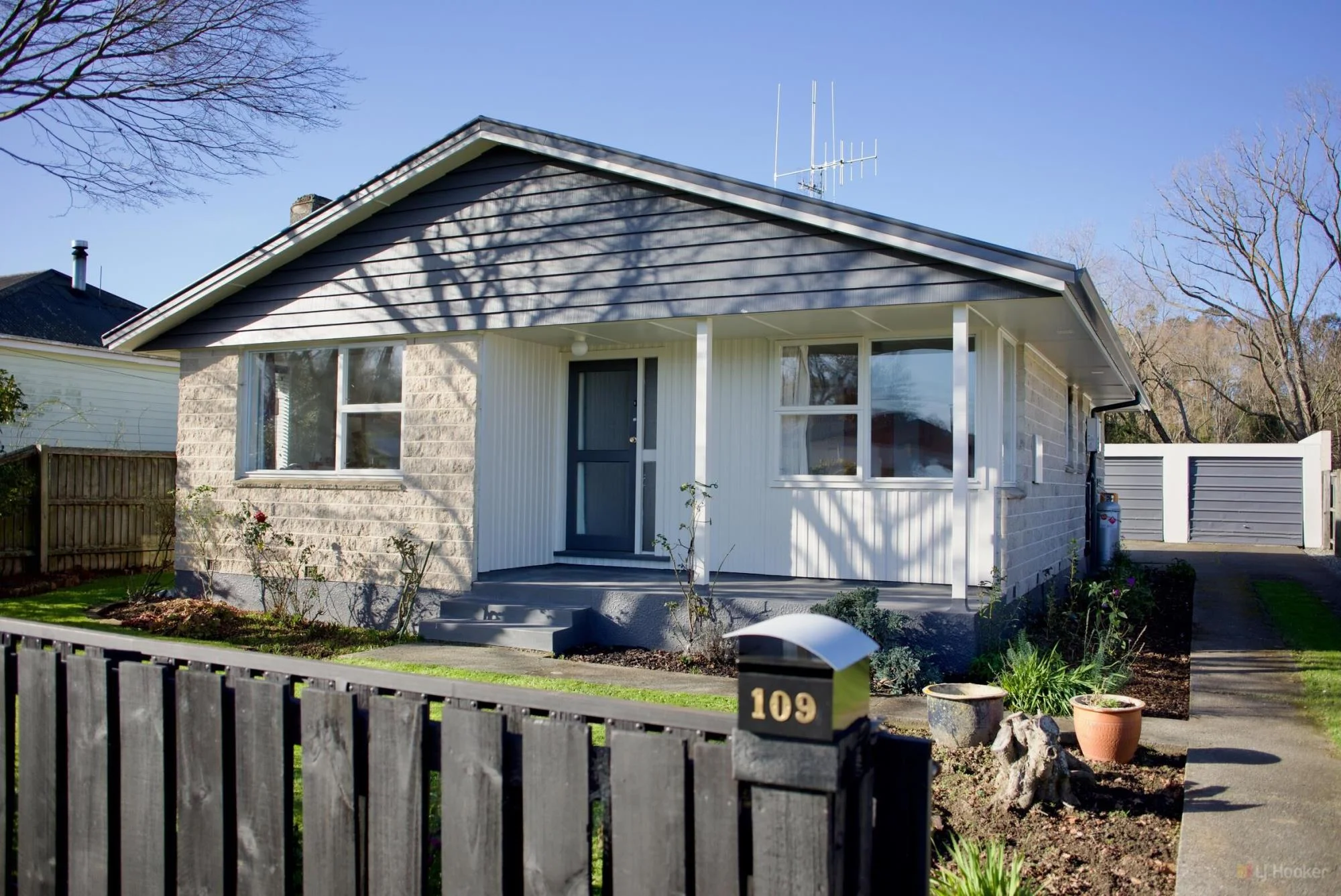 Geraldine 3Zimmer Solid Brick Home in a Prime Location