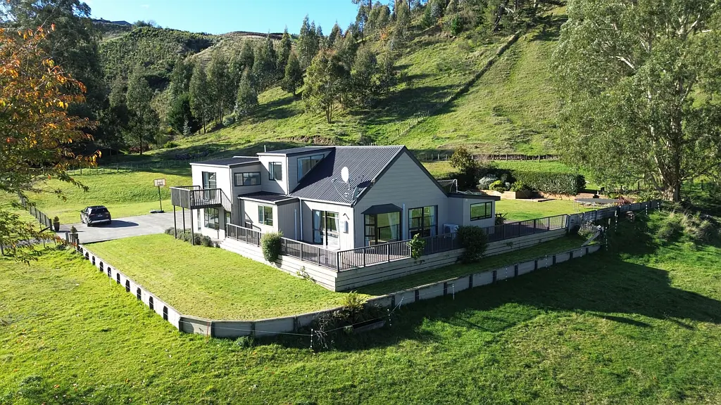 Kinloch  Large home ready for an offer