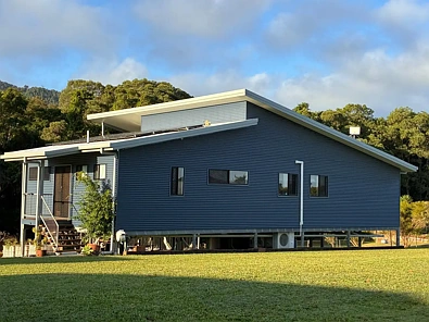 Jubilee Heights 3침실 Tropical Lifestyle Acreage with Pool, Mountain Views & Exceptional Sheds