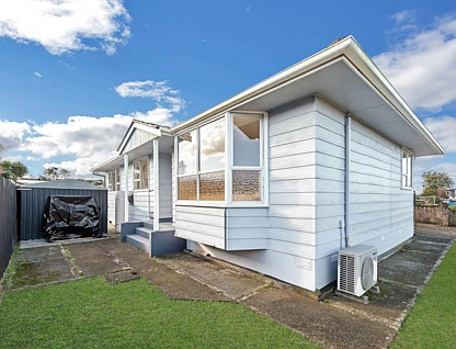 5 Tabitha Crescent, Henderson, Waitakere City, 3 Bedrooms, 1 Bathrooms, House