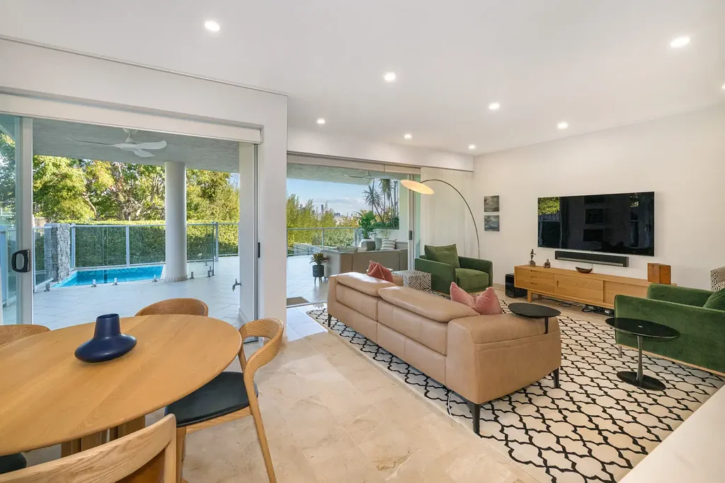 Albion 3房 专属尽头小巷中的独立屋式奢华，带私人泳池 House-Like Luxury with a Private Pool in an Exclusive Cul-de-Sac