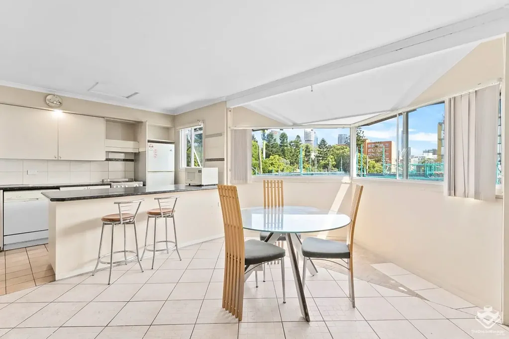 Ideally Located - 3 Bedroom Furnished Apartment