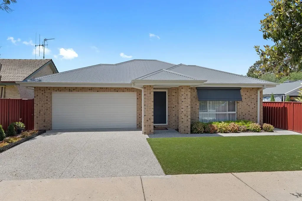 Family Living in a Convenient North Bendigo Location