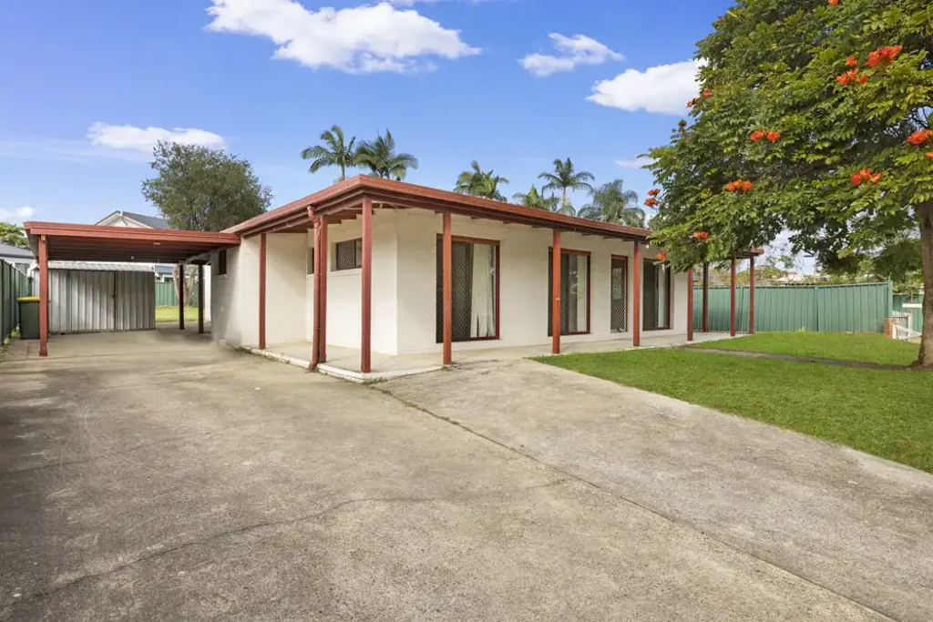 Sunnybank Hills 3Zimmer Prime Elevated 671sqm Opportunity in Sunnybank Hills State School Catchment