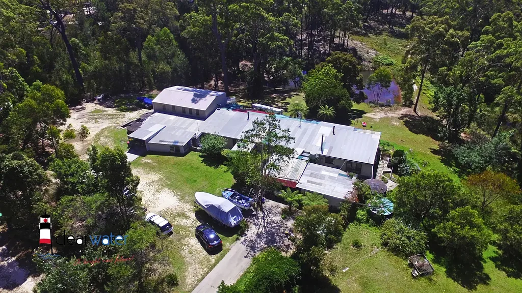 Moruya 6غرفة نوم Investors Take Note - 2 x 3 Bedrooms Homes - 28 Acres – Dams