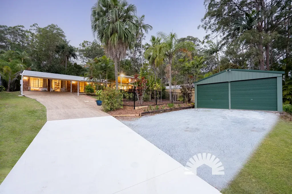 Narangba 4कमरा Relaxed Family Living with Pool and Shed in Narangba