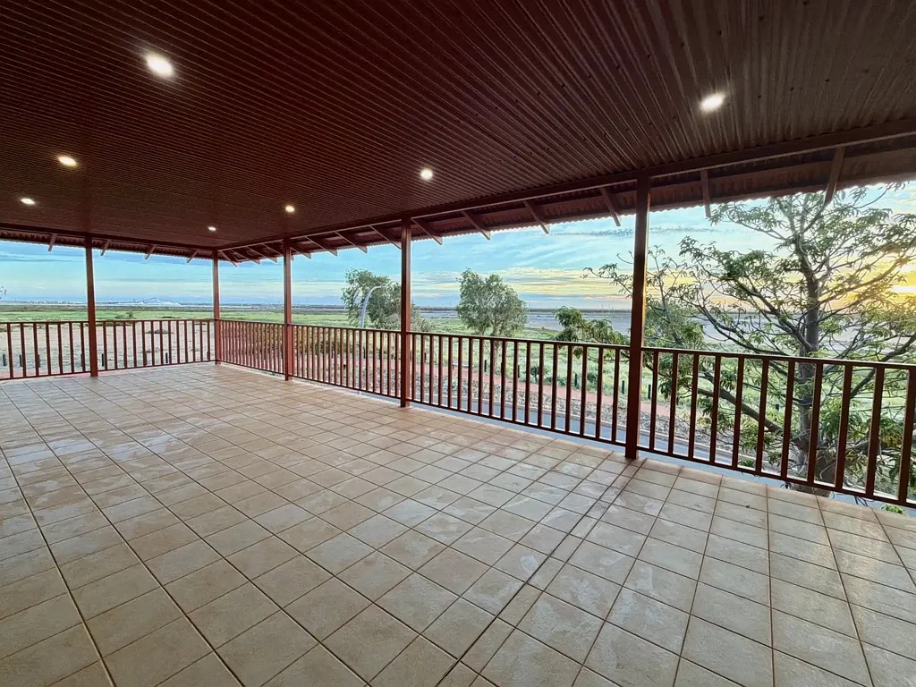 PRIME EXECUTIVE LIVING