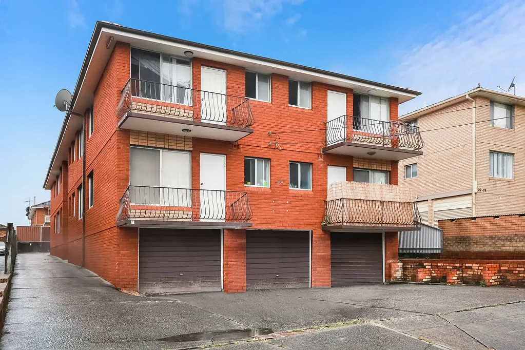 Clean and tidy two bedroom unit