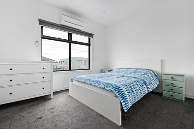 1A Loch Crescent, Strathmore, VIC 3041, 2房, 2浴, Townhouse