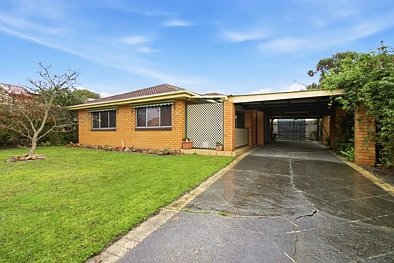 Traralgon 3chambre A Pool, a Shed, and Solid Bones on Stockdale. Right Here in Traralgon.