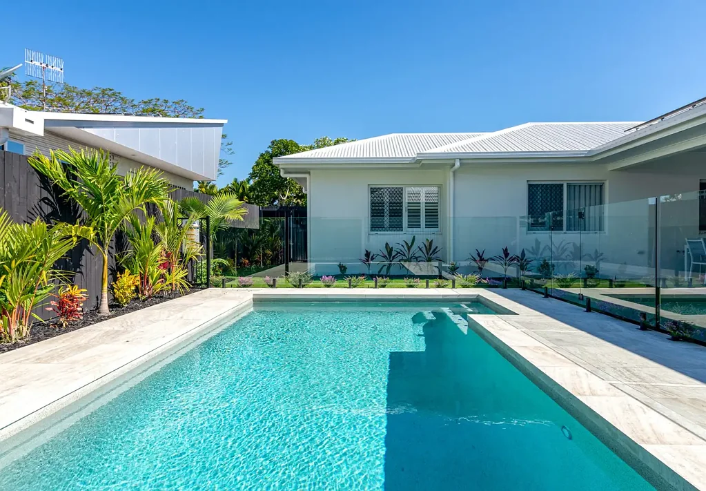 15 Ocean Ave, Cooya Beach