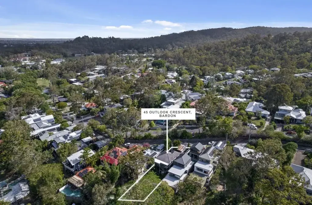 45 Outlook Crescent, Bardon, QLD 4065