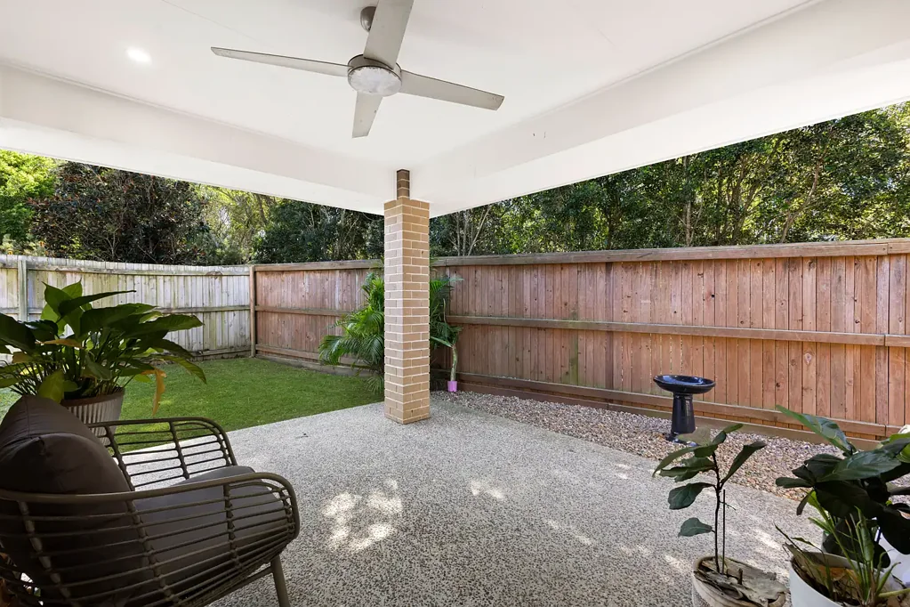 Caloundra West 5غرفة نوم Ultra-Private, Gated Side Access, 5 bedroom home with room for pool!