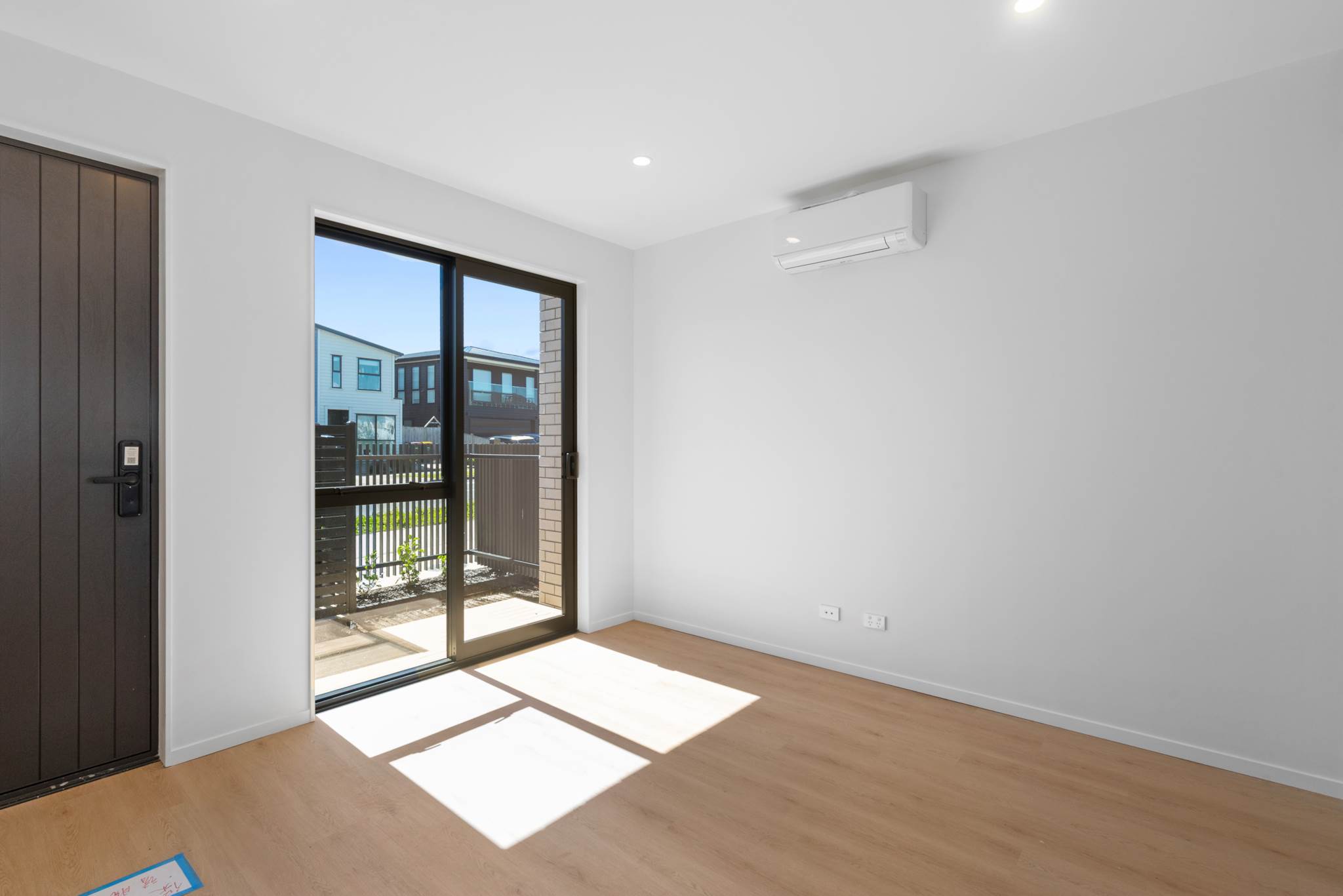 8/18 Scott Road, Hobsonville, photo 6