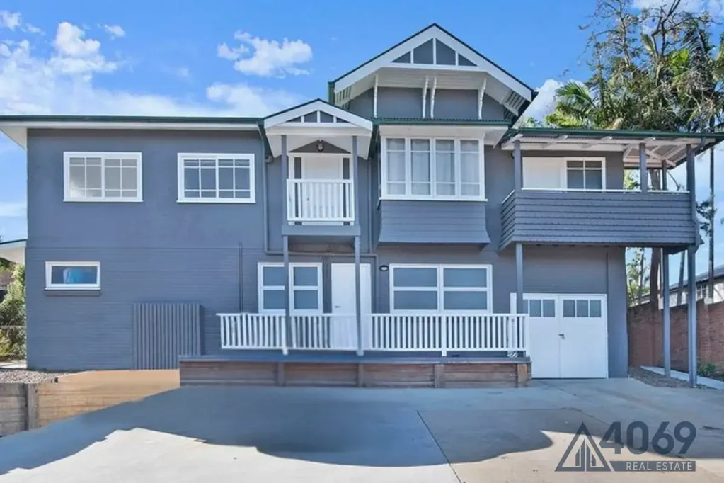 Charming Clayfield Rental in Prime Location
