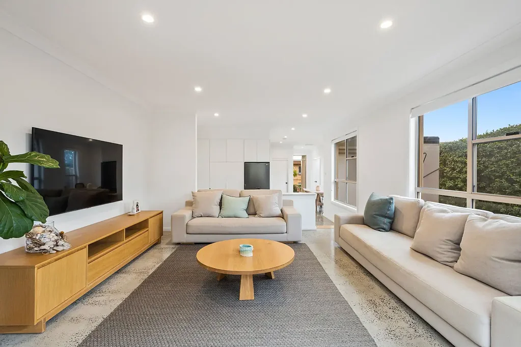 Keiraville 3Kwarto Renovated Torrens Title Duplex