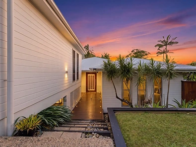 Edge Hill 4房  Contemporary Luxury, Tropical Lifestyle, Dress-Circle Location